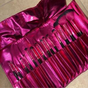 BH Cosmetics Value Makeup Brush Set + 2 Brush Travel Hard Cases
